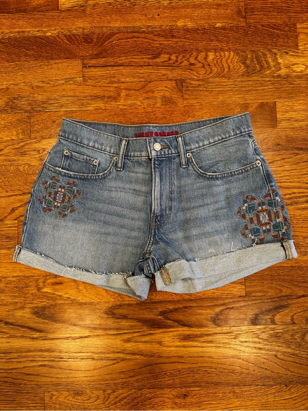 NWOT Lucky Brand Blue Embroidered Denim Shorts - Size 6 / 28
